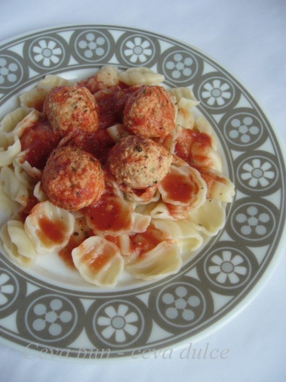 Gnocchi cu perisoare din branza cu sunca