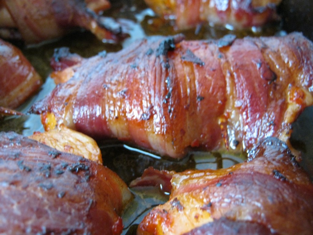 Piept de pui în piept de porc