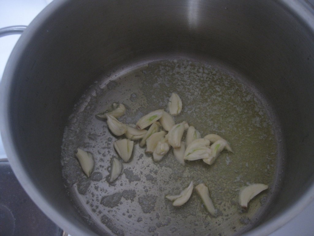 Sopa creme de ervilha (Supa crema de mazare)