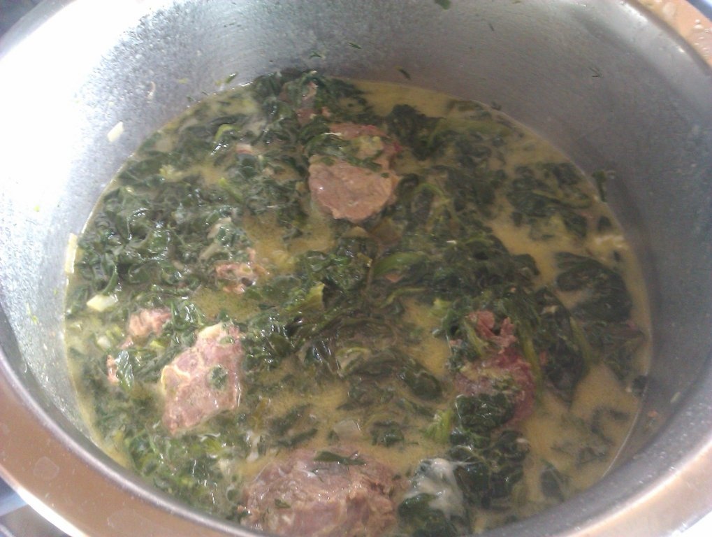 Fricase (spanac su carne de vitel)