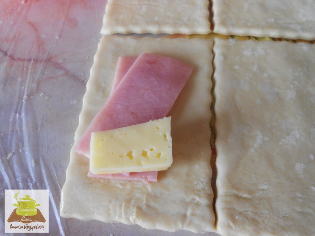 Foietaj cu sunca si cascaval