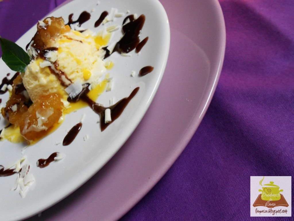 Banane caramelizate cu inghetata