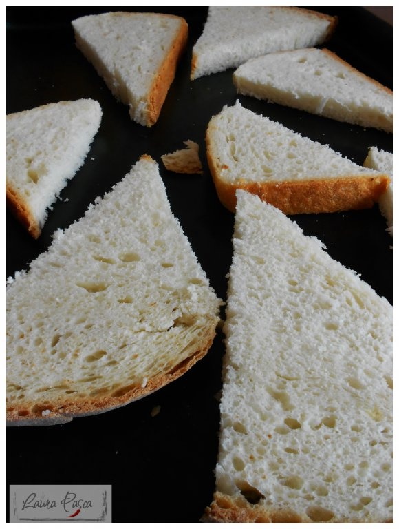 Ficat de pui in stil libanez cu crostini