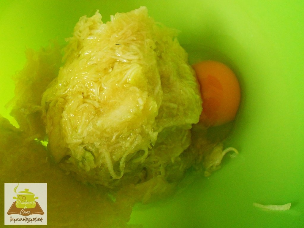 Snitele din dovlecei cu cascaval si marar