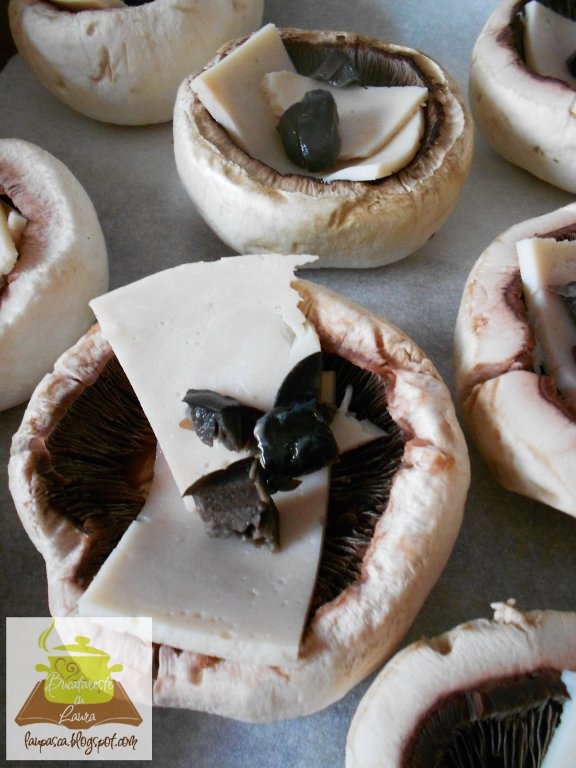 Ciuperci umplute - aperitiv rapid