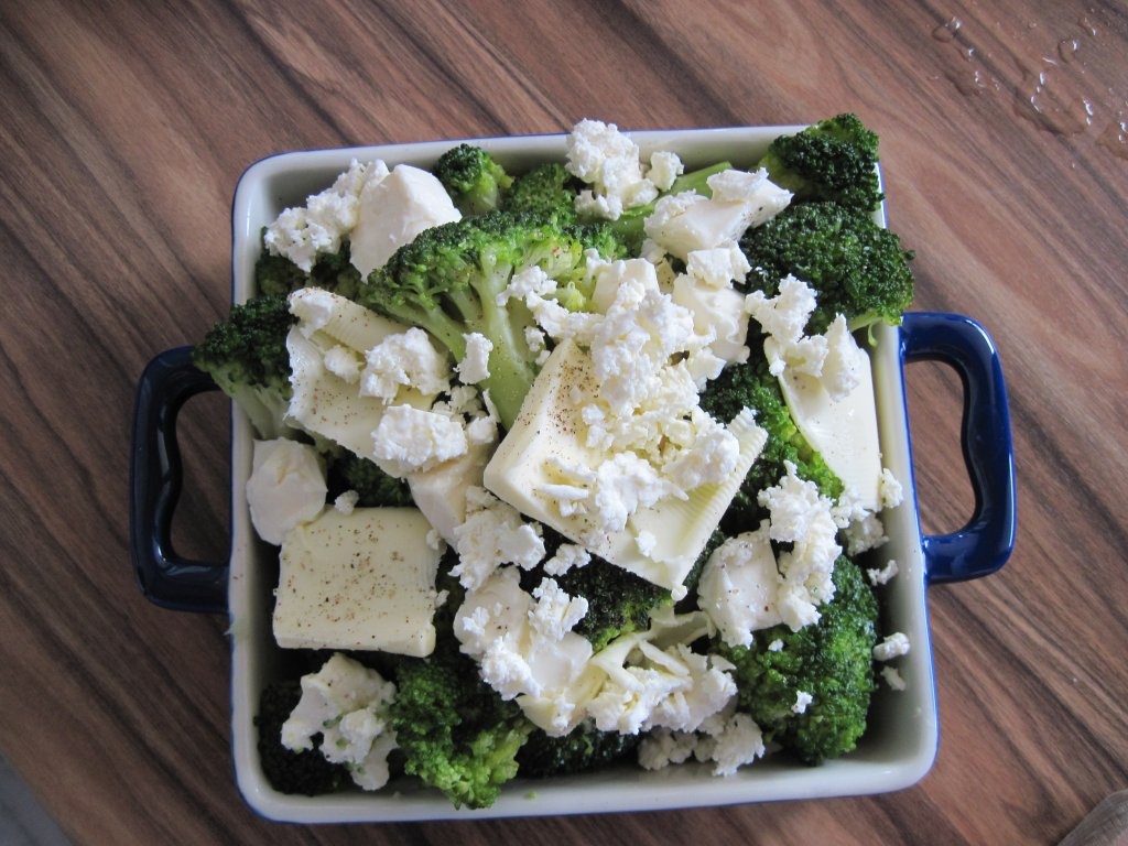 Brocoli cu 3 feluri de branza