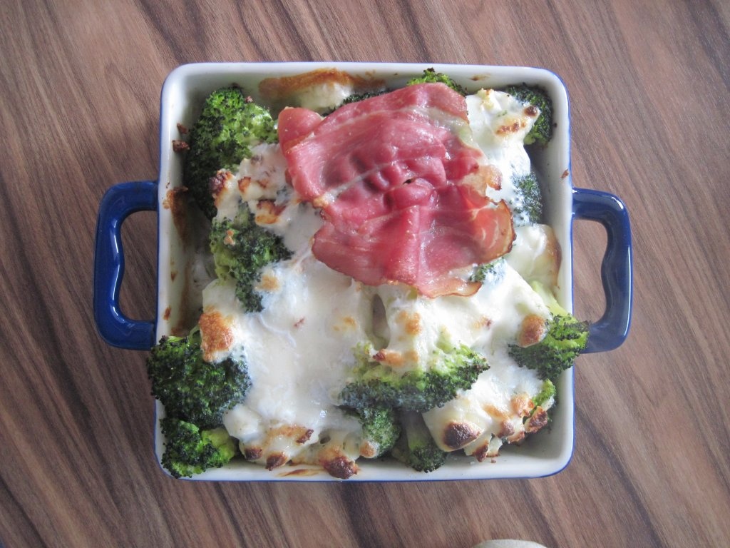 Brocoli cu 3 feluri de branza