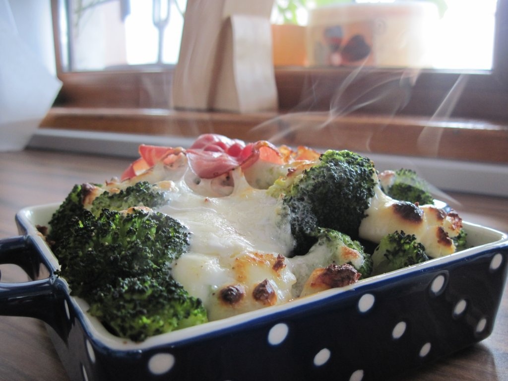 Brocoli cu 3 feluri de branza