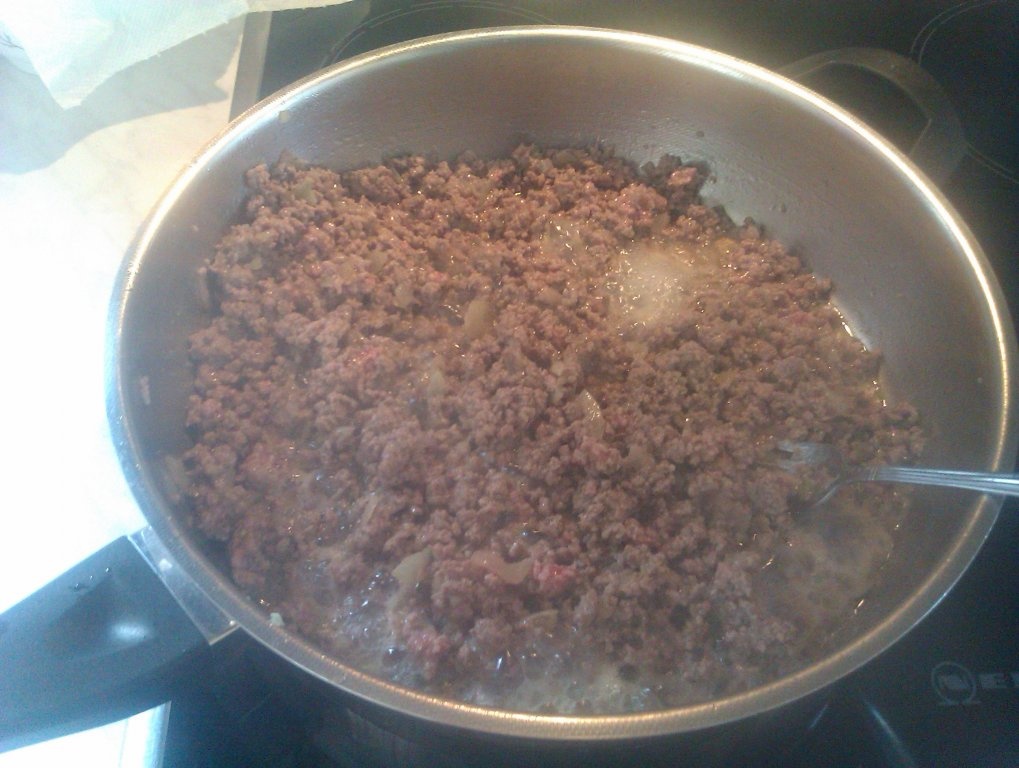 Pastitsio (macaroane cu carne tocata )