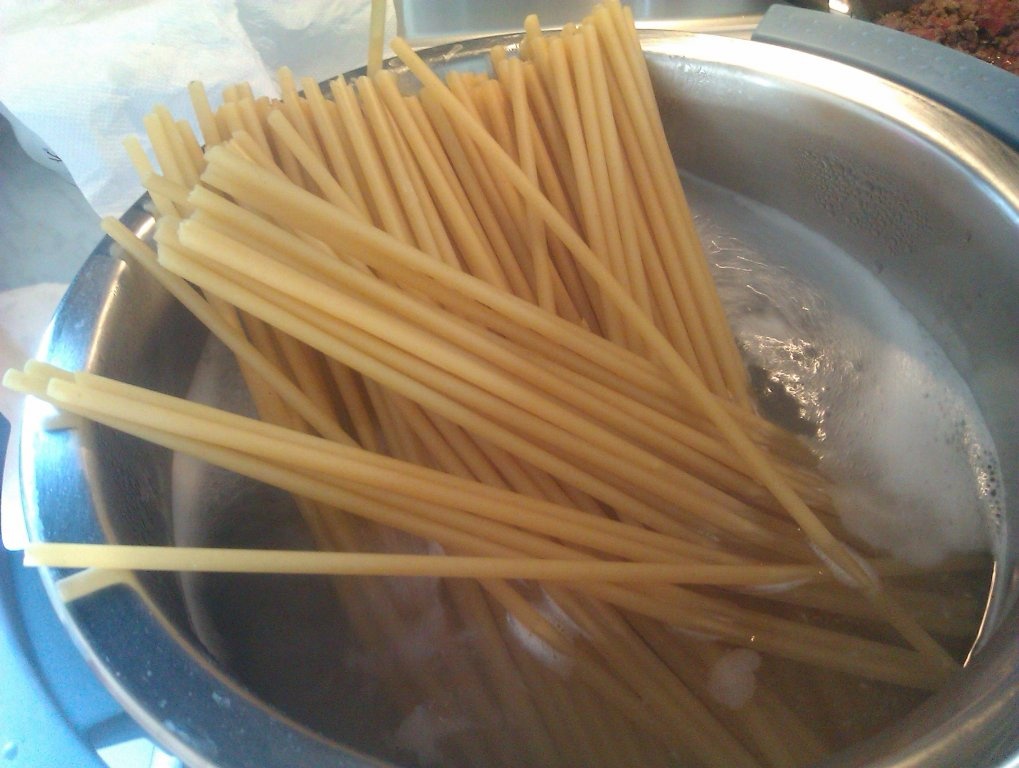 Pastitsio (macaroane cu carne tocata )