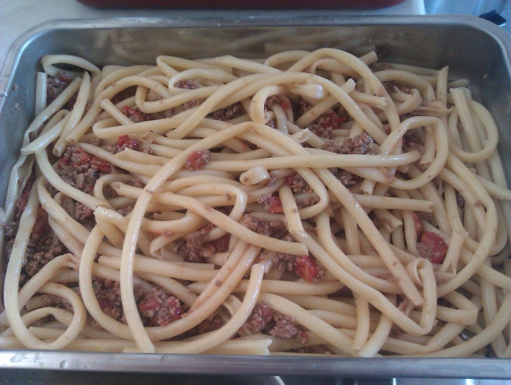 Pastitsio (macaroane cu carne tocata )