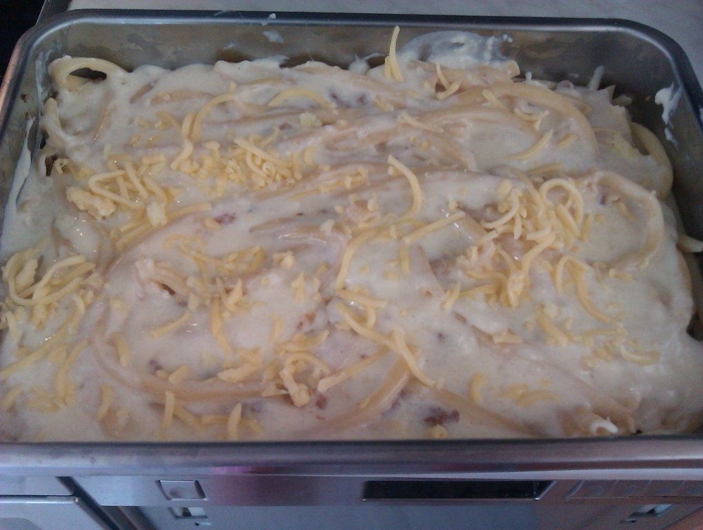 Pastitsio (macaroane cu carne tocata )
