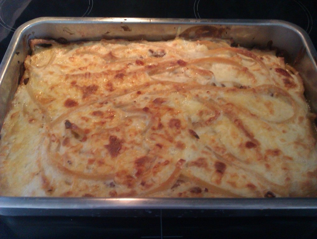 Pastitsio (macaroane cu carne tocata )