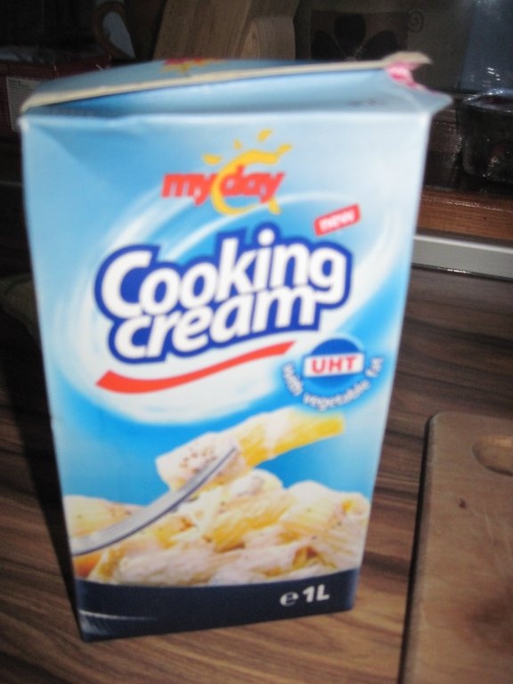 Spagheti cu ciuperci si sunca