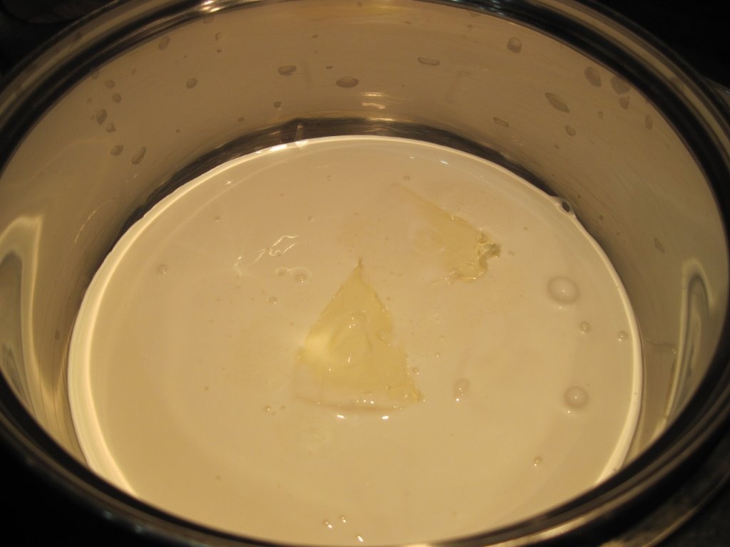 Spagheti cu ciuperci si sunca