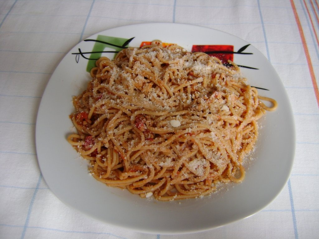Spaghete cu carne
