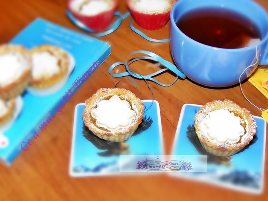 Minitarte cu mar si portocala