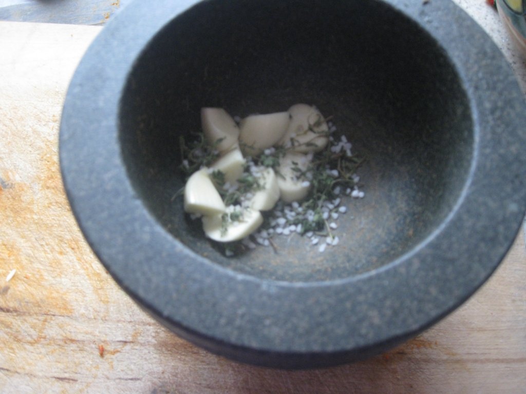 Sopa de lentilhas com chourico (Supa de linte  cu carnat)