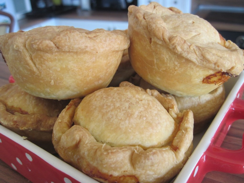 Briose sarate din foietaj