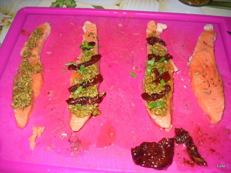 Papillotes de somon umplut