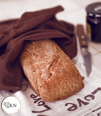 Paine integrala din grau cu susan