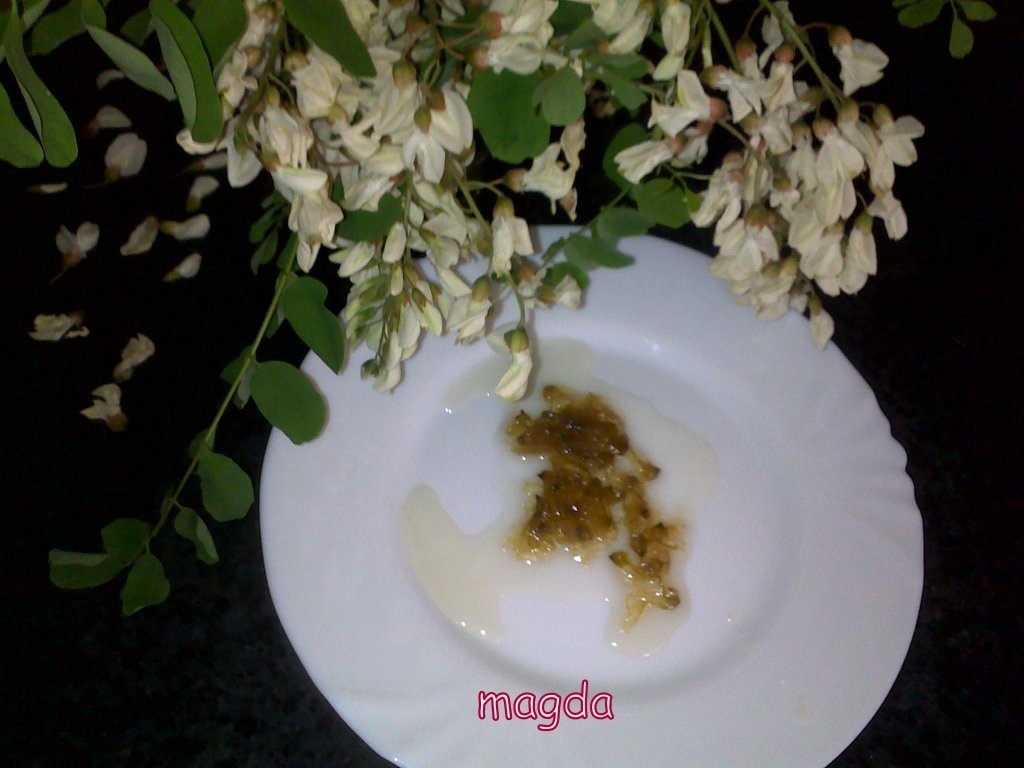 Dulceata de flori de salcam