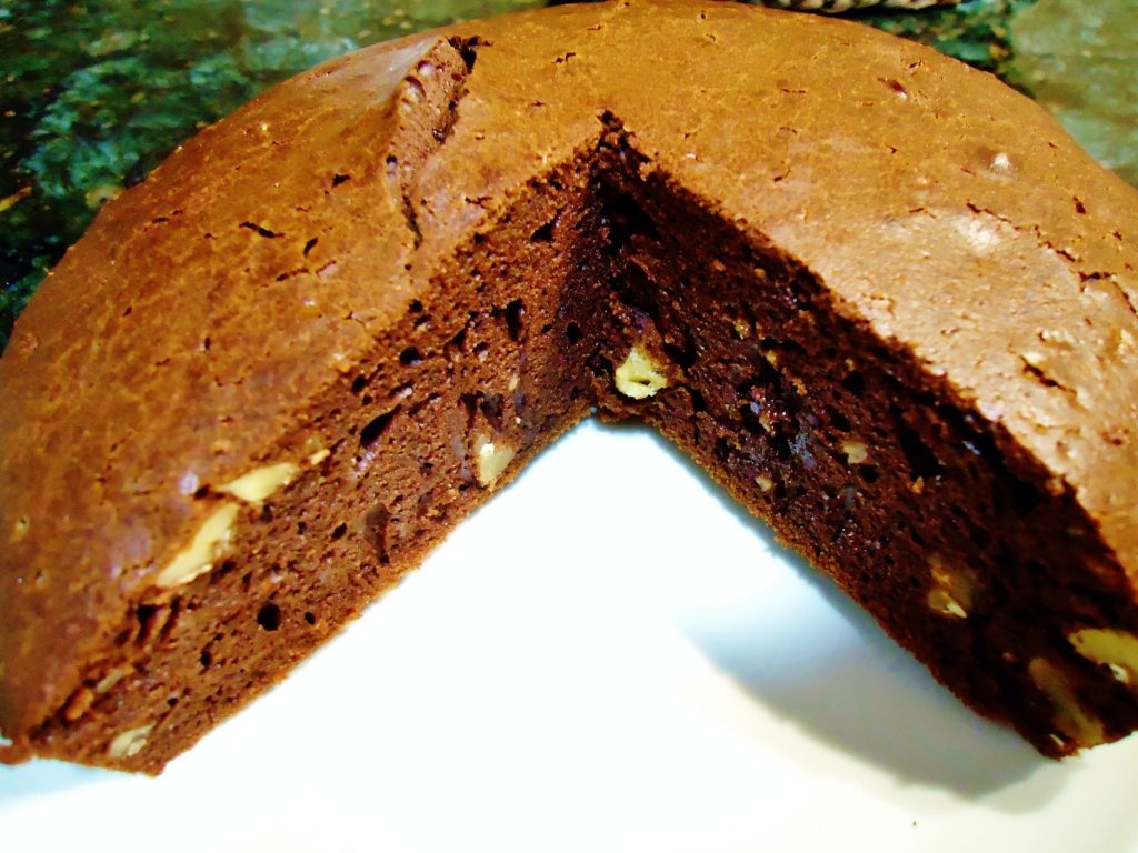 Brownie cu nuci
