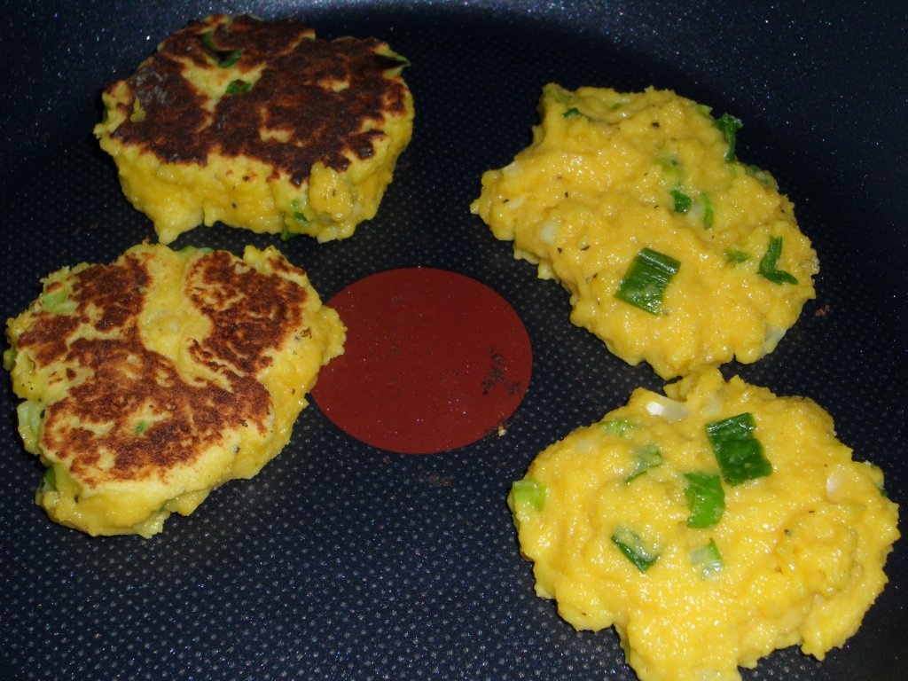 Clatite din cartofi cu somon afumat