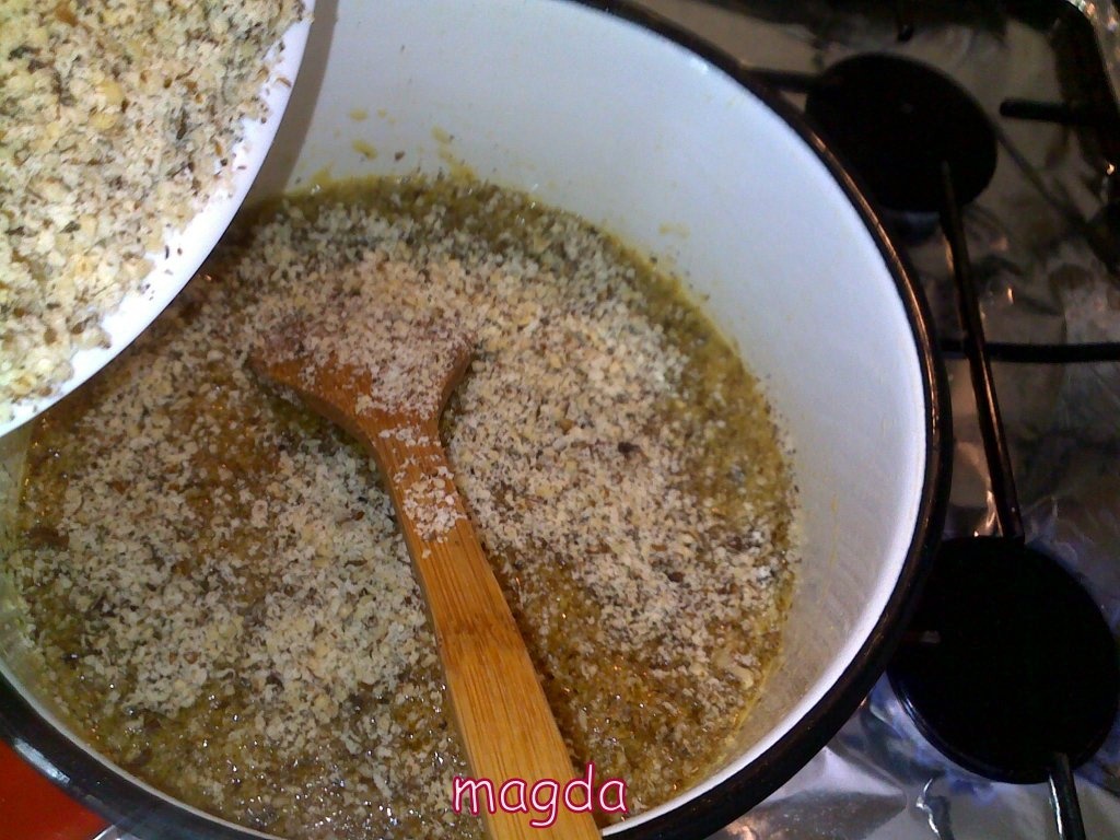 Prajitura fina cu foi de napolitana