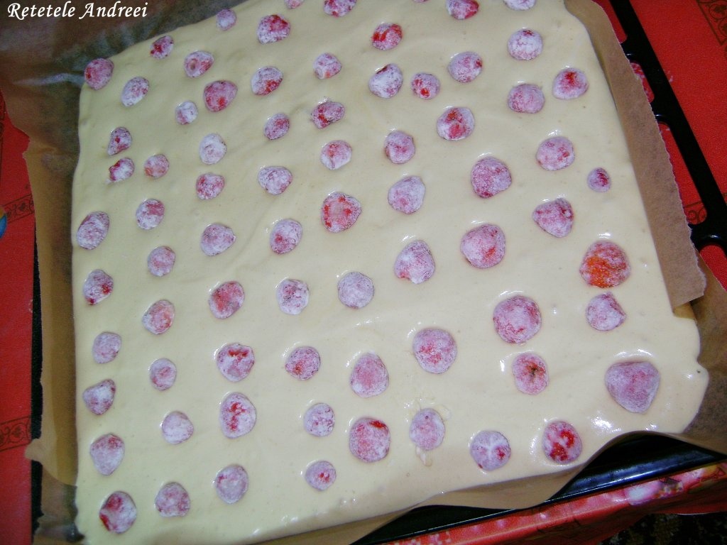 Prajitura cu capsuni