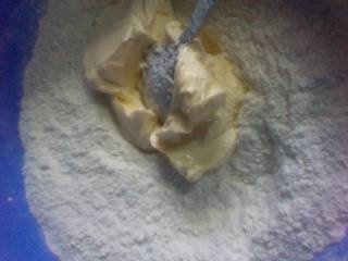 Biscuiti cu usturoi si cartofi