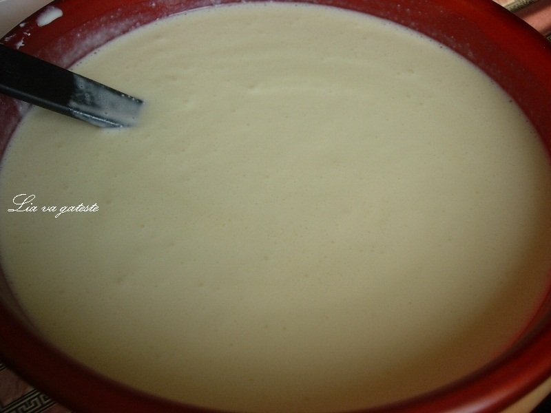 Prajitura turnata, cu branza dulce si visine