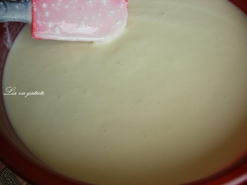 Prajitura turnata, cu branza dulce si visine