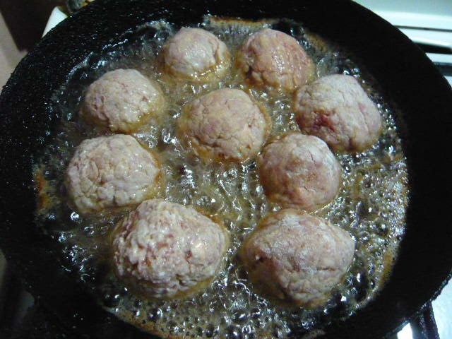 Chiftele cu oua de prepelite