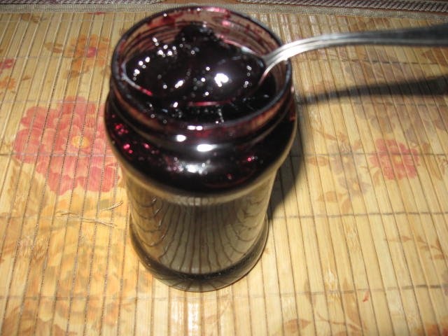 Dulceata de cirese amare