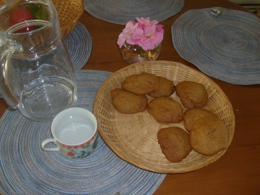 Biscuiti deliciosi din compot de mere si ovaz