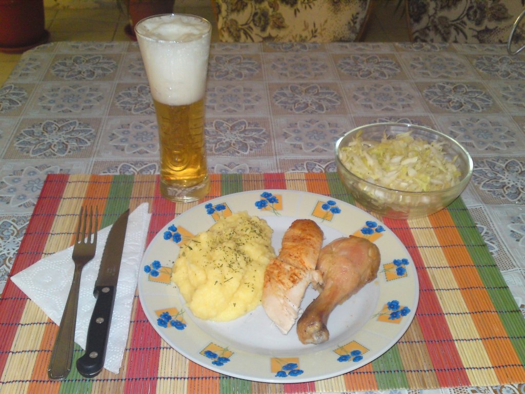 Friptura de pui la coptor in vas de lut