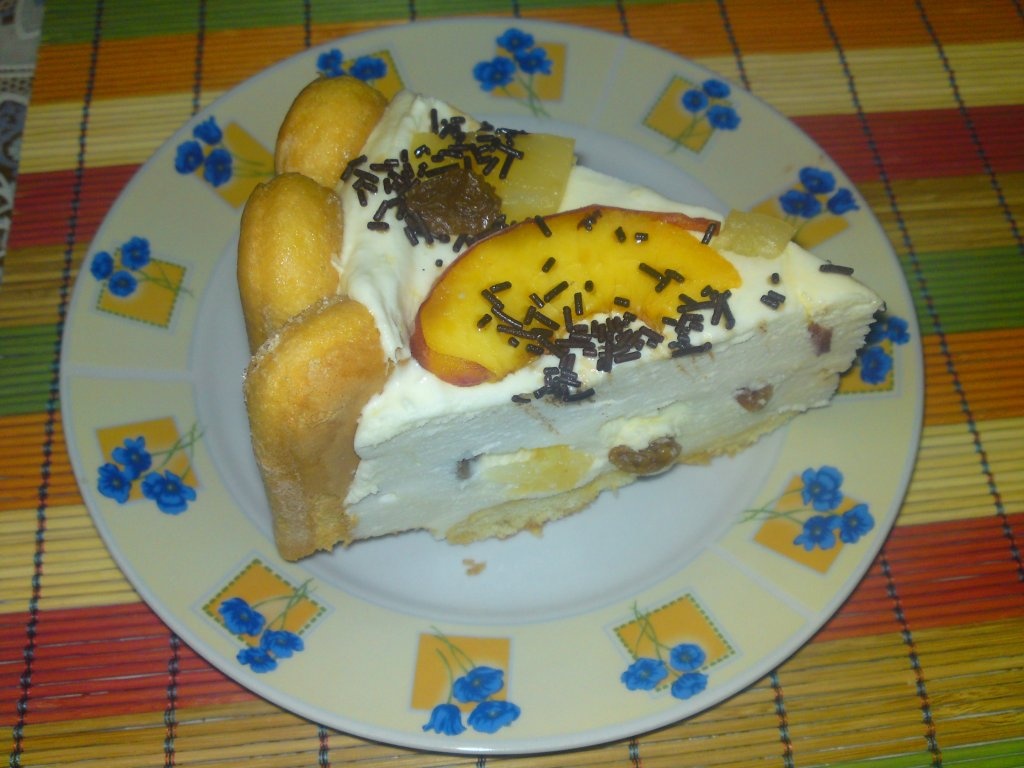 Tort diplomat cu fructe