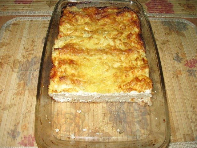 Budinca de clatite cu branza la cuptor