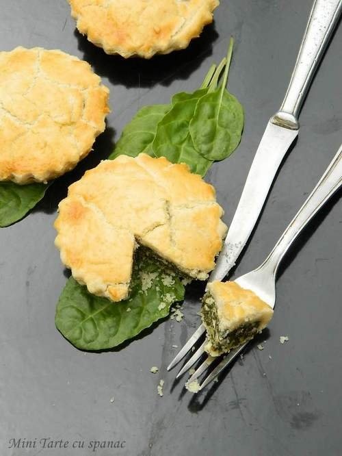 Mini Tarte cu spanac