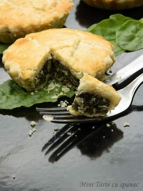 Mini Tarte cu spanac