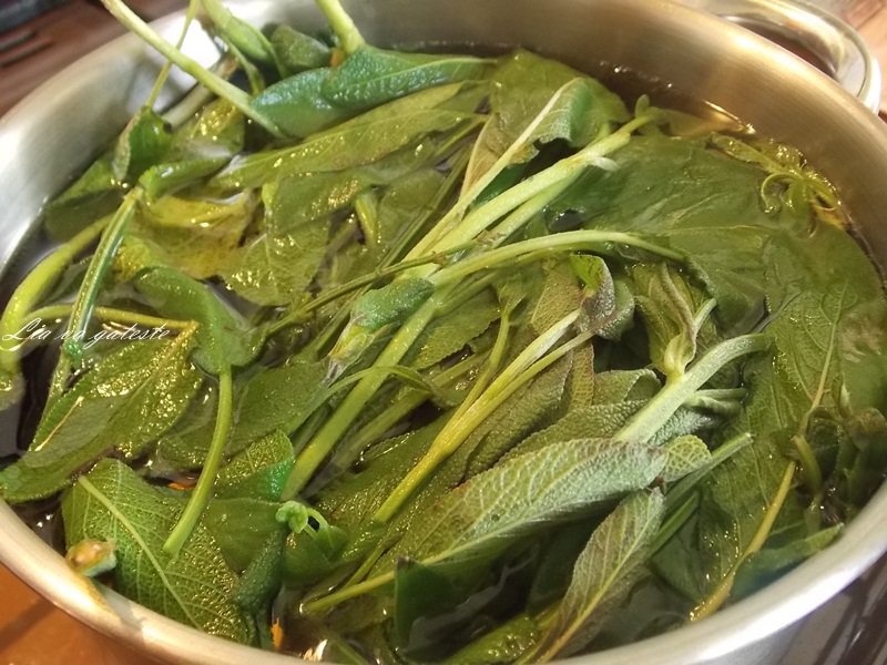 Sirop natural de salvie