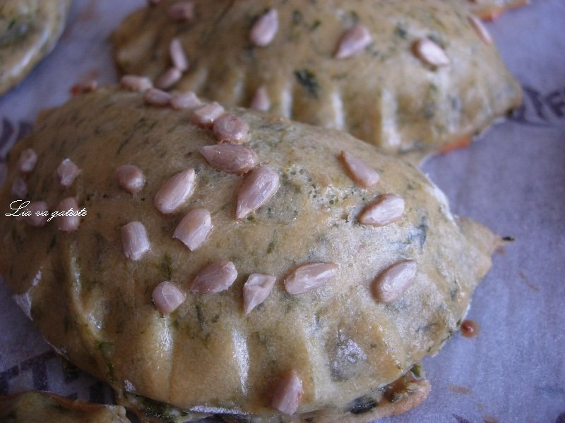 Chifle de leurda cu branza