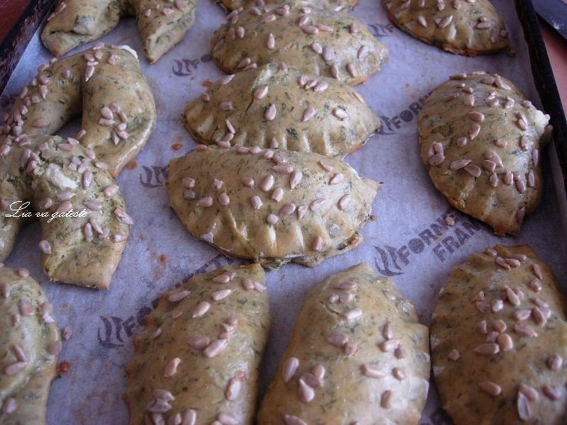 Chifle de leurda cu branza