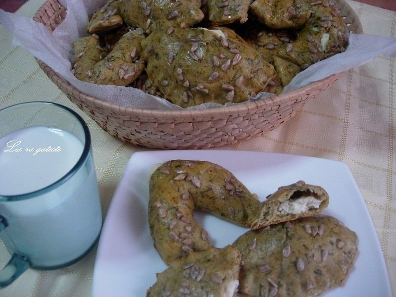 Chifle de leurda cu branza