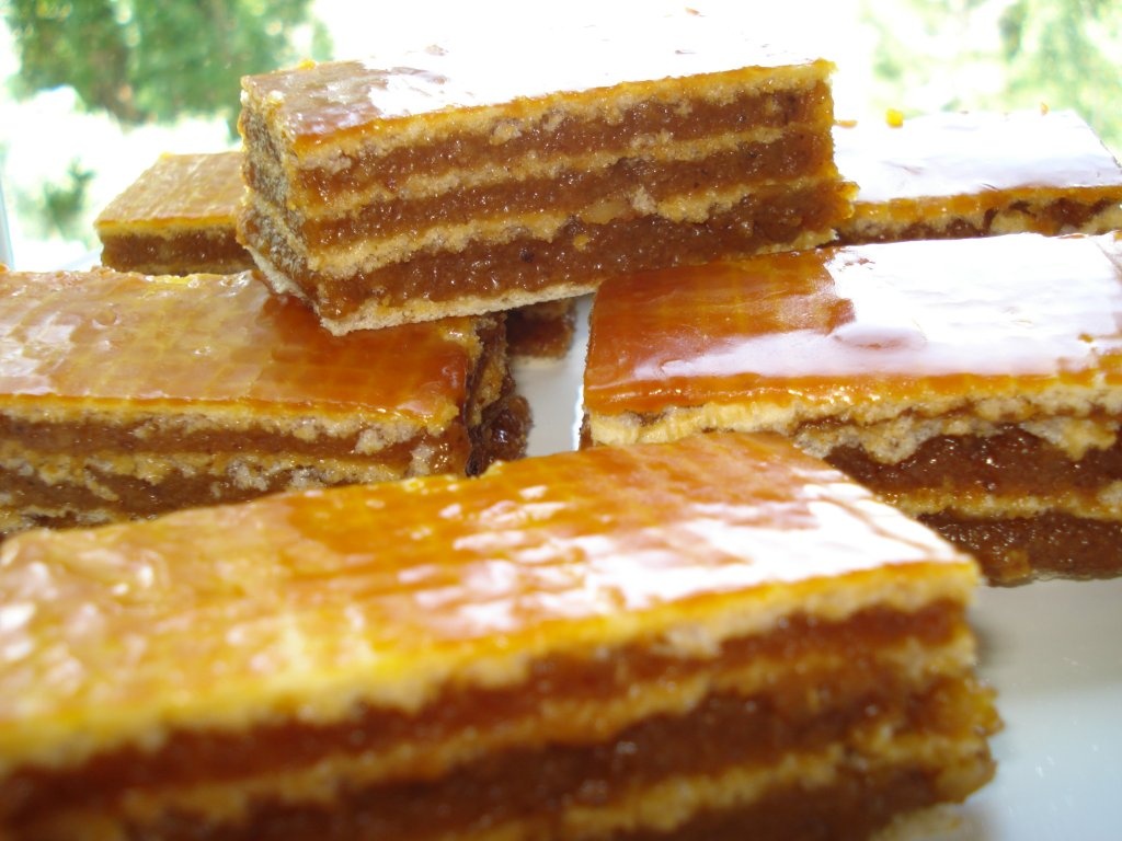 Prajitura cu foi napolitana si crema caramel