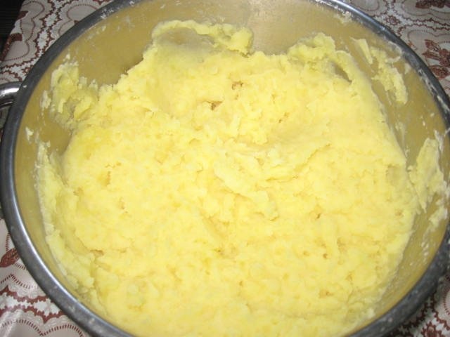 Musaca cu carne si piure de cartofi