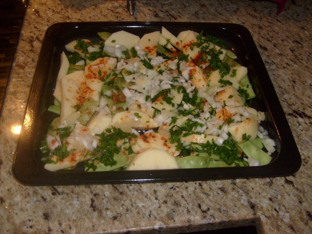 Pulpe de pui cu fasole verde la cuptor