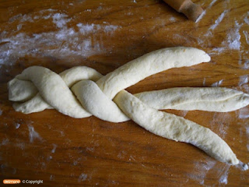 Cozonac cu trei umpluturi