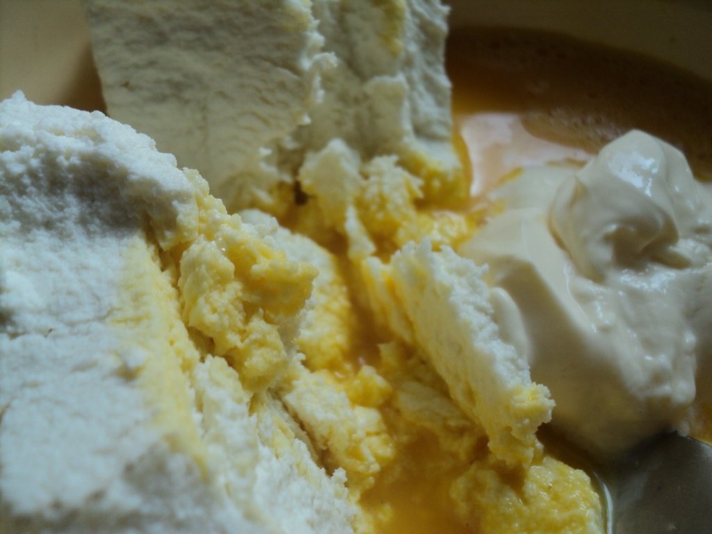 Plăcintă cu urdă și lobodă roșie